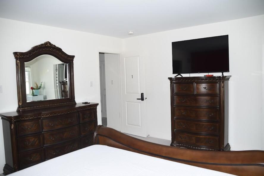 Paradise Villa 6 Bowmanville Εξωτερικό φωτογραφία